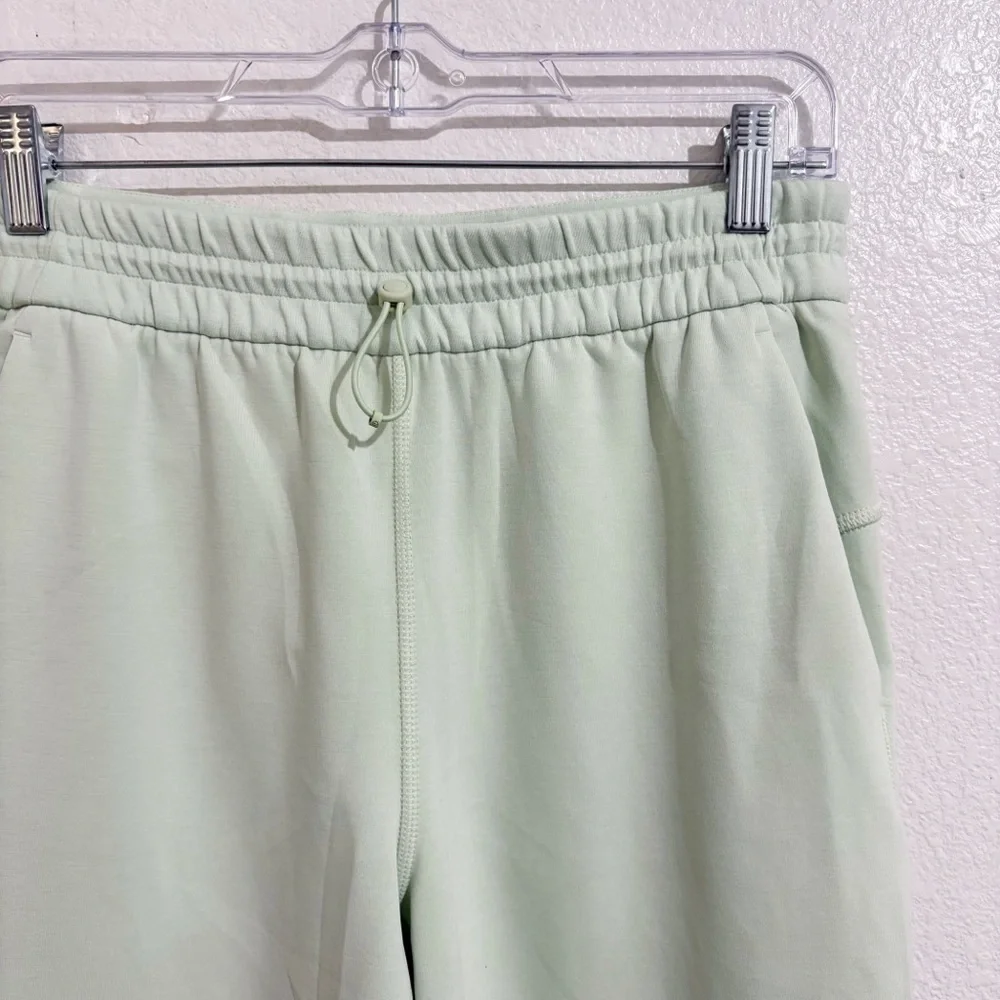 Lululemon Softstreme High-Rise‎ Pant Full Length in Kohlrabi Green